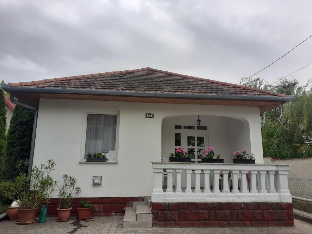 Anna Villa Balatonlelle Extérieur photo