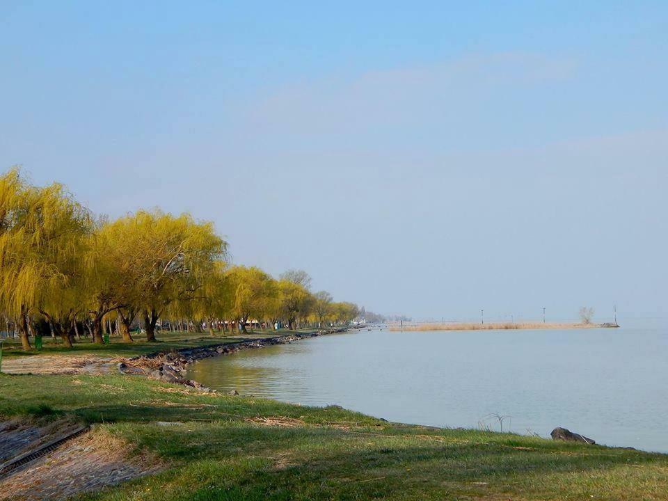 Anna Villa Balatonlelle Extérieur photo